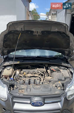 Седан Ford Focus 2011 в 