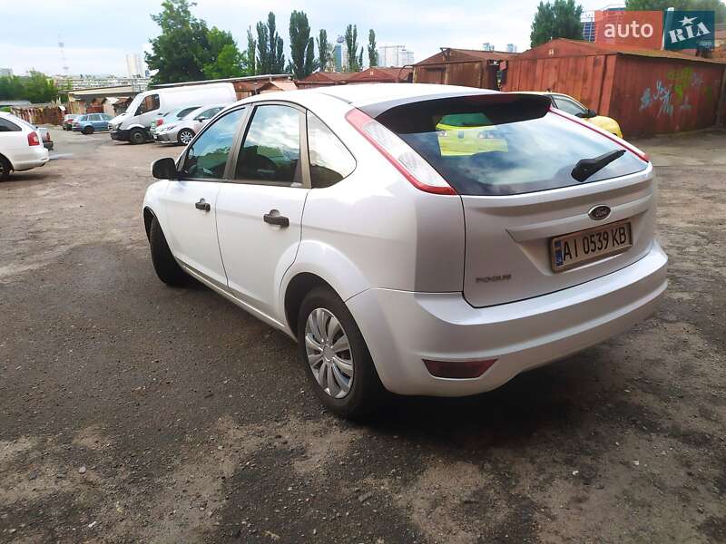Хэтчбек Ford Focus 2011 в Киеве