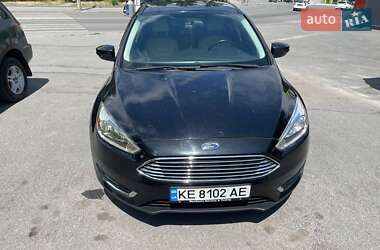 Хэтчбек Ford Focus 2015 в 