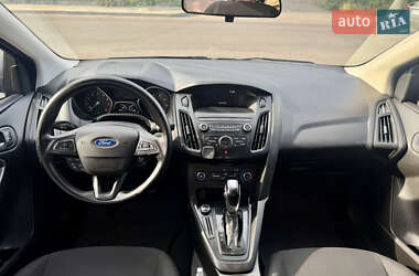 Седан Ford Focus 2015 в 