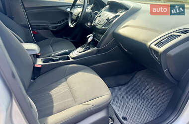 Седан Ford Focus 2015 в 