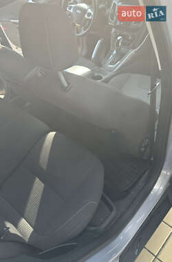 Хэтчбек Ford Focus 2012 в 