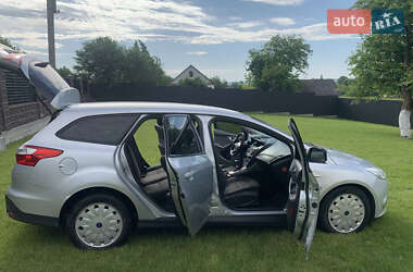 Универсал Ford Focus 2012 в 