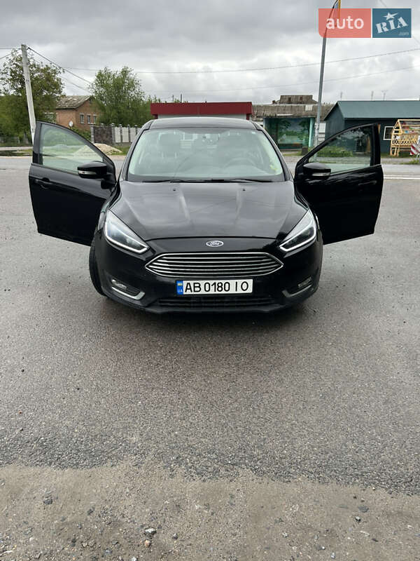 Седан Ford Focus 2017 в 