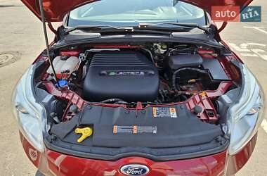 Хетчбек Ford Focus 2015 в 