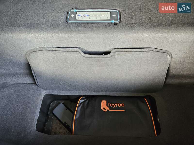 Хэтчбек Ford Focus 2015 в Черкассах фото 14 Хэтчбек Ford Focus 2015 в Черкассах