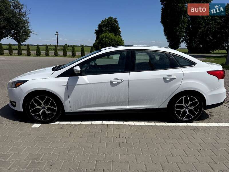 Седан Ford Focus 2017 в Киеве