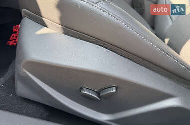 Хэтчбек Ford Focus 2013 в 