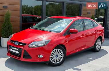 Седан Ford Focus 2011 в 