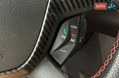 Седан Ford Focus 2011 в 