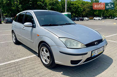 Хэтчбек Ford Focus 2002 в 