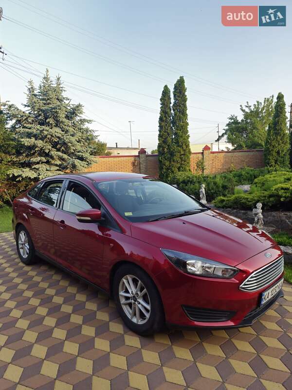 Седан Ford Focus 2015 в Киеве