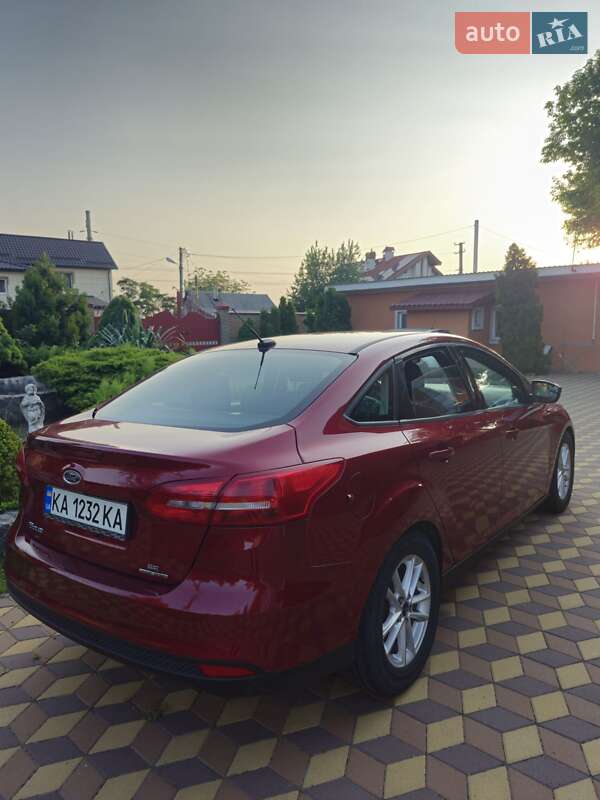 Седан Ford Focus 2015 в Киеве