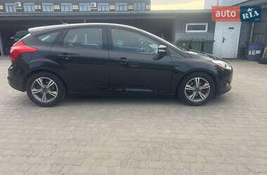 Хэтчбек Ford Focus 2014 в 