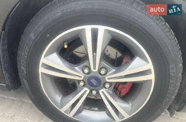 Хэтчбек Ford Focus 2014 в 