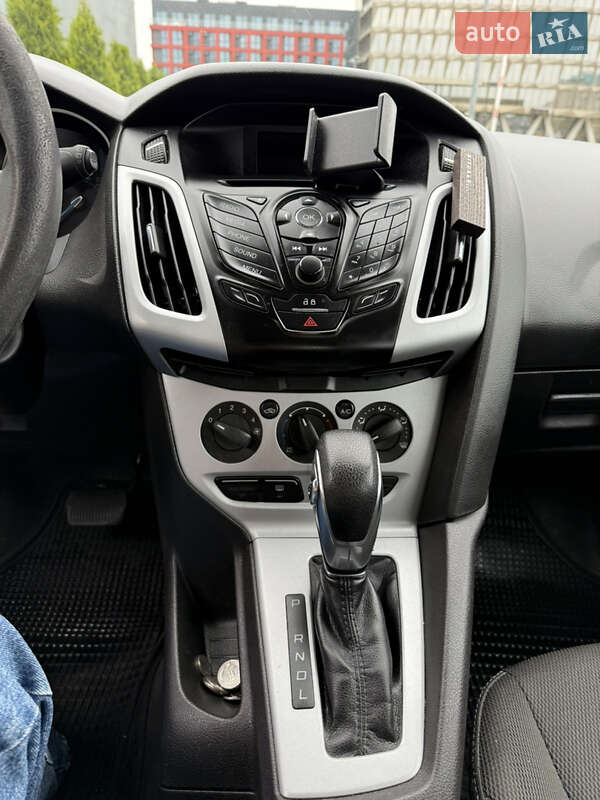 Хэтчбек Ford Focus 2013 в Львове