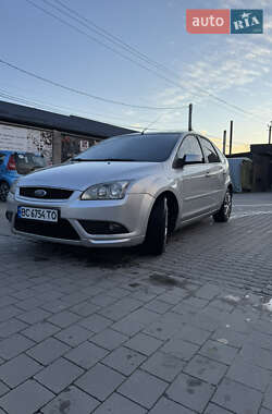 Хэтчбек Ford Focus 2007 в 
