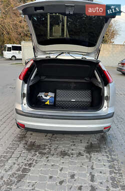 Хэтчбек Ford Focus 2007 в 