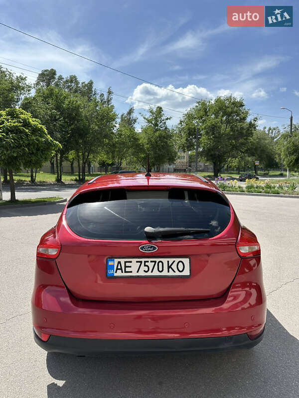 Хэтчбек Ford Focus 2017 в Днепре