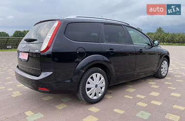 Универсал Ford Focus 2010 в 