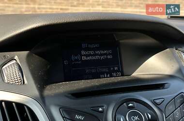 Универсал Ford Focus 2014 в 