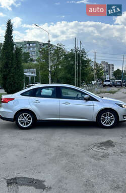 Седан Ford Focus 2016 в 