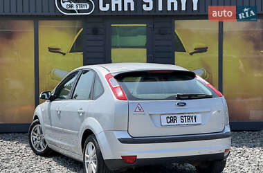 Хэтчбек Ford Focus 2007 в 