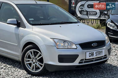 Хэтчбек Ford Focus 2007 в 