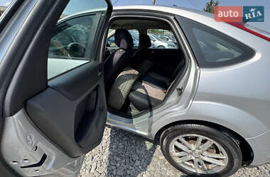 Хэтчбек Ford Focus 2007 в 