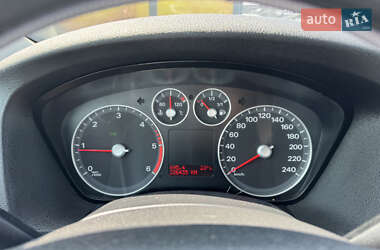 Хэтчбек Ford Focus 2007 в 