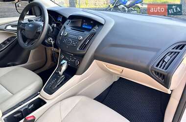 Седан Ford Focus 2016 в 