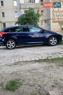 Хэтчбек Ford Focus 2012 в Ромнах