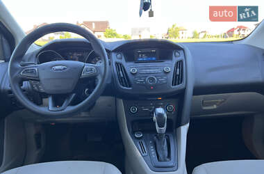 Седан Ford Focus 2016 в 