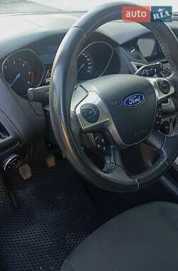 Универсал Ford Focus 2012 в 