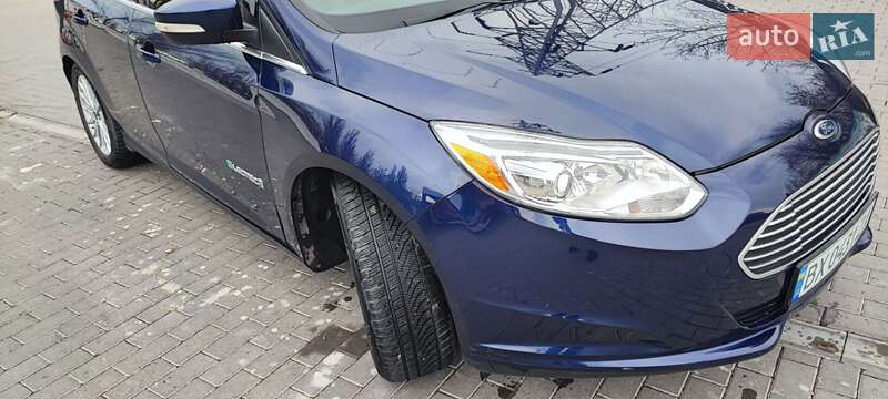 Хэтчбек Ford Focus 2016 в Каменец-Подольском
