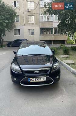 Хэтчбек Ford Focus 2009 в 