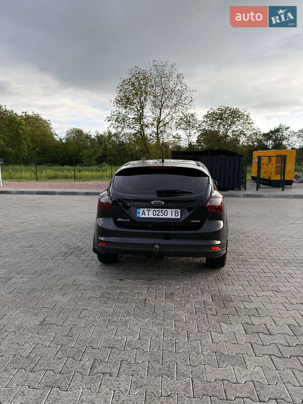 Хетчбек Ford Focus 2012 в Стрию