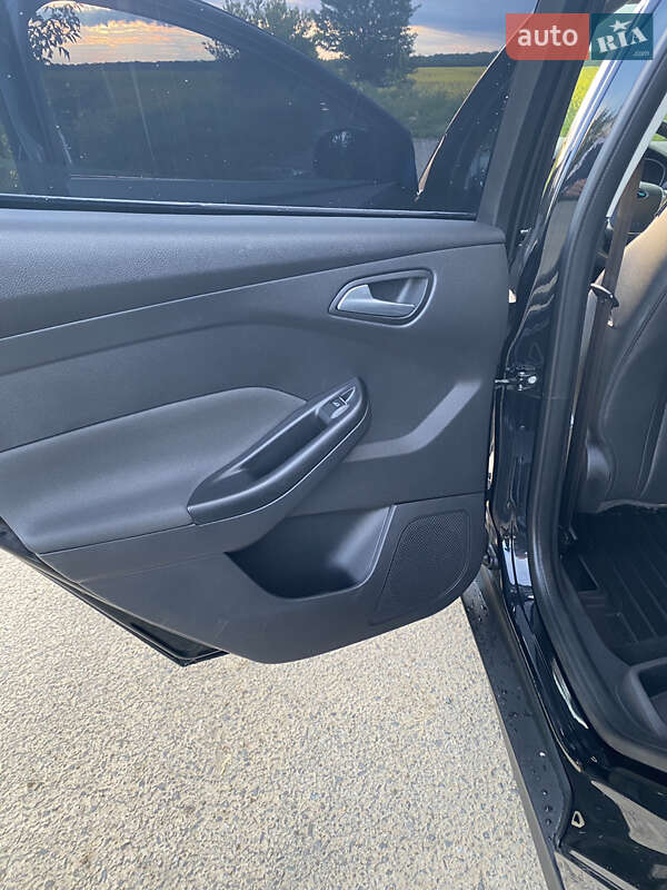 Хетчбек Ford Focus 2012 в Стрию