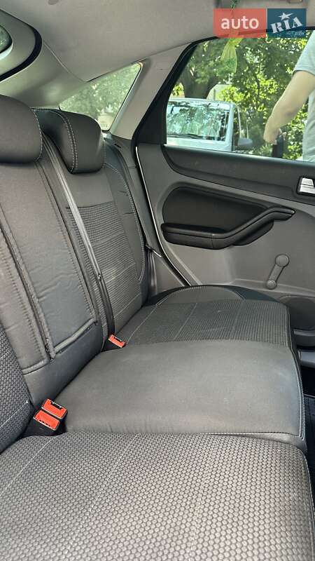 Хетчбек Ford Focus 2010 в Вишгороді