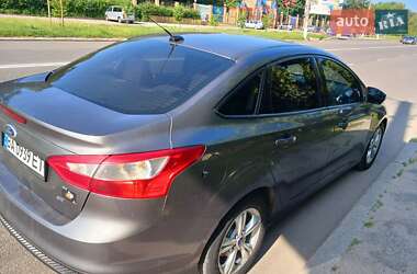 Седан Ford Focus 2014 в 