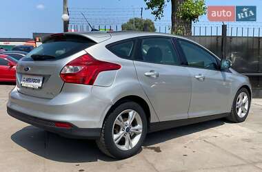 Хетчбек Ford Focus 2014 в 