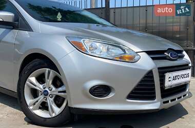 Хетчбек Ford Focus 2014 в 
