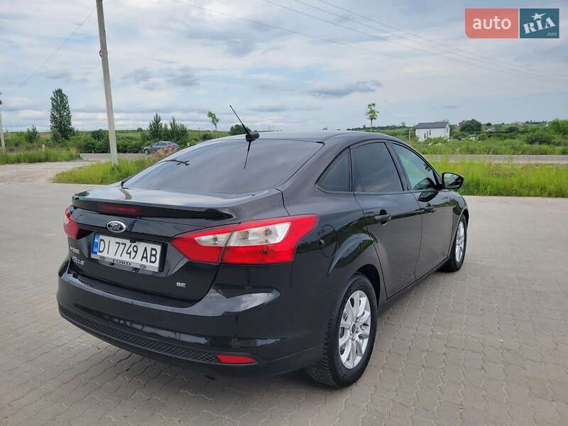 Седан Ford Focus 2012 в Дублянах