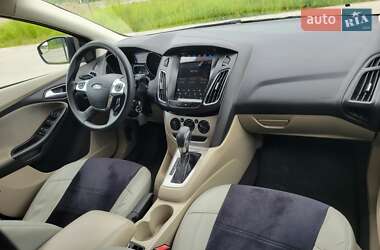 Седан Ford Focus 2012 в 