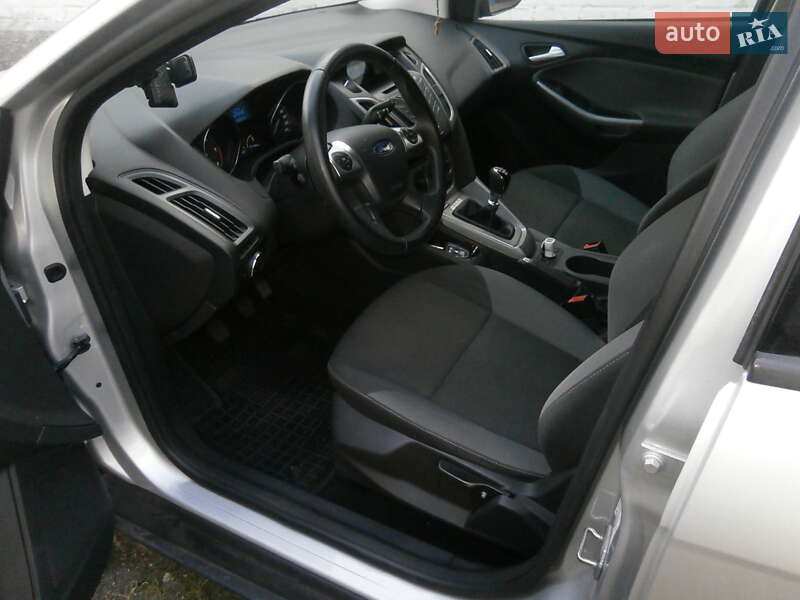 Універсал Ford Focus 2012 в Лохвиці