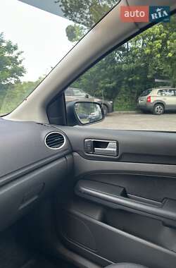 Универсал Ford Focus 2007 в Киеве фото 13 Универсал Ford Focus 2007 в Киеве