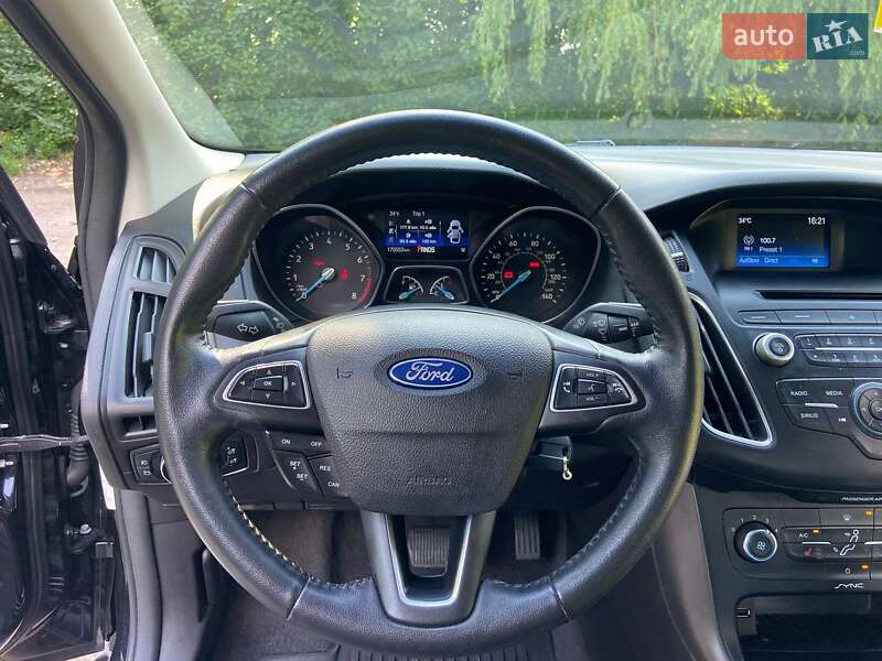 Седан Ford Focus 2015 в Житомире