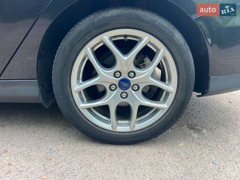 Седан Ford Focus 2015 в Житомире