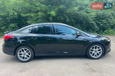 Седан Ford Focus 2015 в 