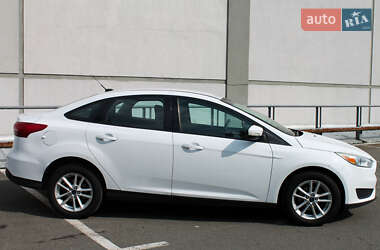 Седан Ford Focus 2016 в 